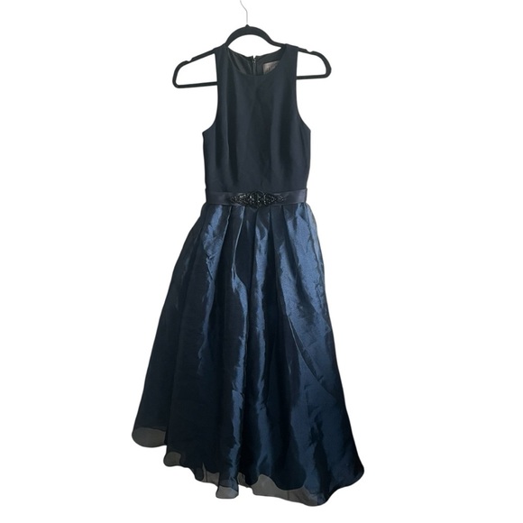 Theia MIdi Ball Gown, Navy with Waist Embellishments, in Excellent Condition - Picture 2 of 7
